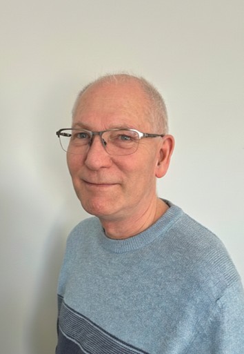 Portrait of Brian Olson, Owner of RiverHills Accounting Services